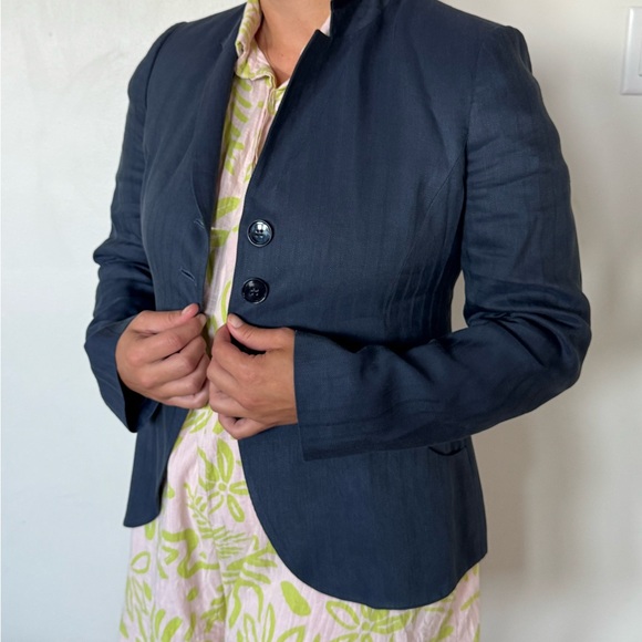 Armani Collezioni Jackets & Blazers - Armani Collezioni Blazer Size 12